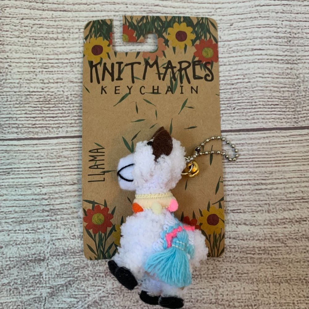 Llama Keychain with Colorful Collar and Decorative Back Made with Knit String - Picture 2 of 8